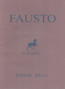 Fausto (teatro) METZENGERSTEIN, Buenos Aires, 2014 110 páginas. Fausto, un genial biólogo de Princeton, acaba de descubrir la fórmula que le permitirá al hombre vivir mil años, pero temeroso de las consecuencias negativas que este hecho producirá, se dispone a destruirla. Aparece entonces en su estudio el demonio Mefistófeles, quien tiene la misión de impedir que ello suceda. En la aguda contienda dialéctica que se entabla de inmediato, y como un modo de congraciarse con su involuntario y sorprendido anfitrión, Mefistófeles le efectúa a este ciertas revelaciones: qué ocurrió con Dios luego de crear el universo, quién es el demonio, qué es el infierno, qué significa verdaderamente el nombre Fausto, qué hay detrás de cada avance científico trascendente… Fausto, sin embargo, no cambia de parecer. Mefistófeles debe entonces exponer y ejecutar la verdadera y dramática razón de su visita — ver Textos
